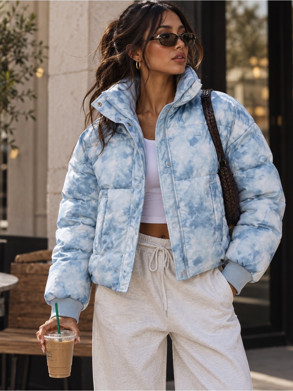 NEW Levi’s Blue Cloud Tie Dye Collared Drawstring Waist Puffer Jacket Size M